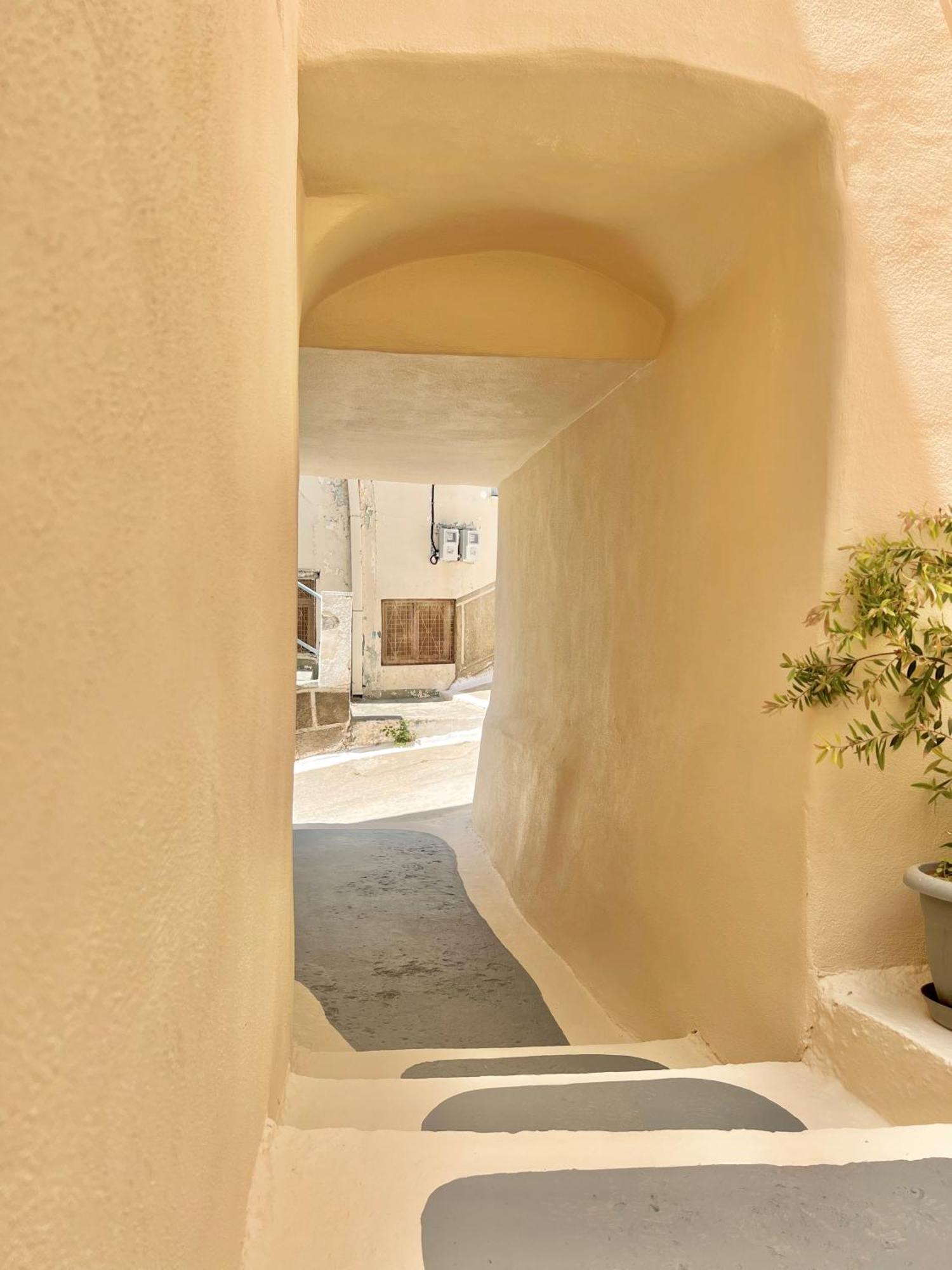 Camara'S Gem Apartamento Poros Town Exterior foto